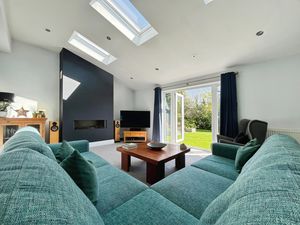 Lounge- click for photo gallery